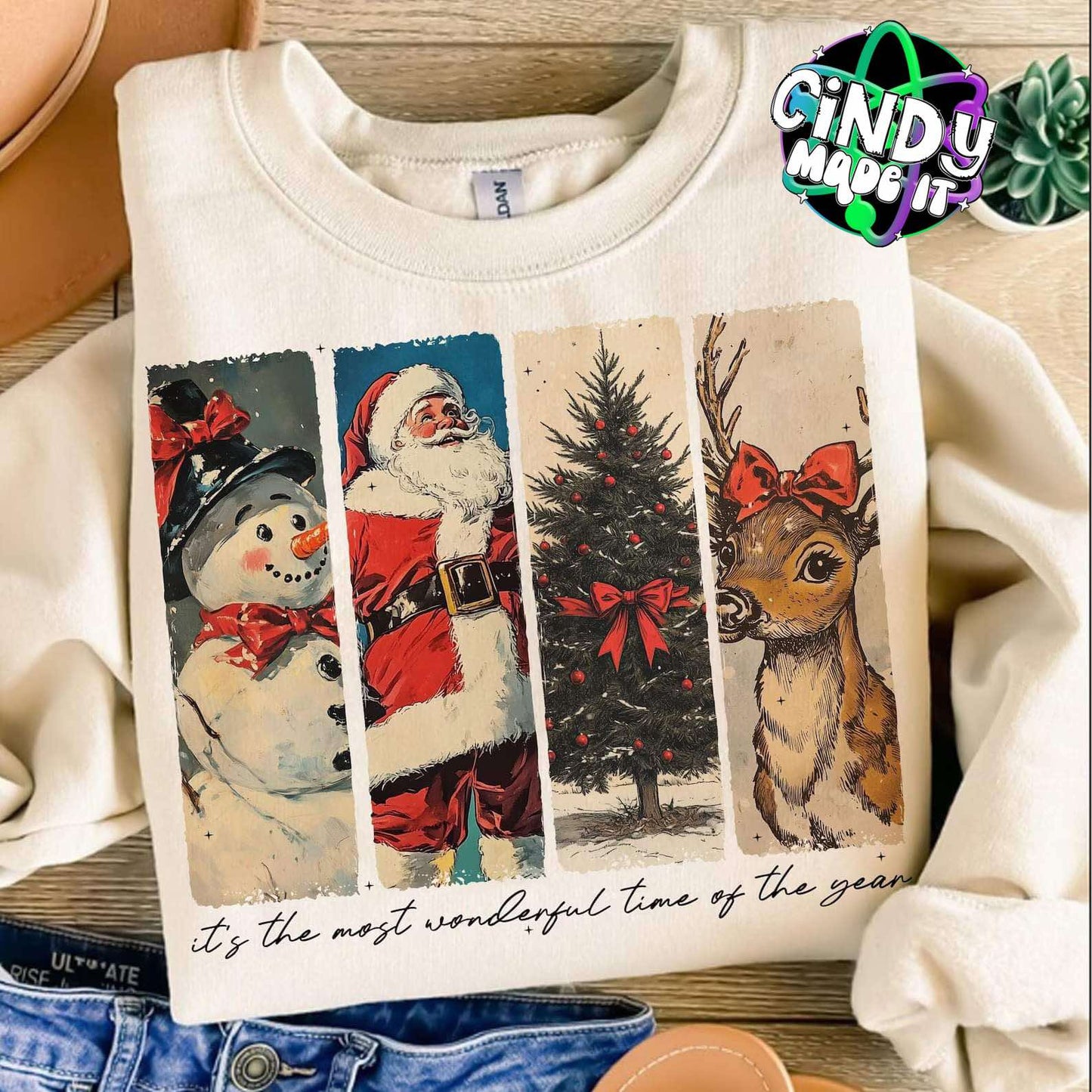 Vintage Christmas Crewneck Sweatshirt / T-Shirt